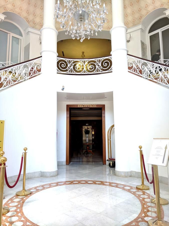 Majestic Hotel Tunis Bagian luar foto